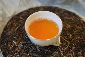 普洱茶的香，一方面来源于原料本身的地域特性，称为“地
