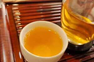 08年乔木古茶，选勐库景谷野生明前茶种为主要原料