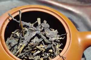 2006年那卡百年古树，选用勐宋那卡古树茶为原料，口