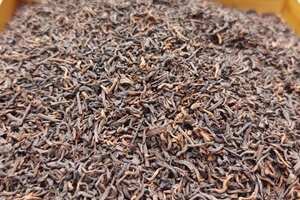 勐海宫廷散茶，原料选上芽最细的芽叶。
外形特点细致，