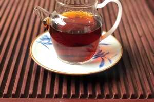 人与茶，一场缘

缘分不在于长短，而在于交心。

品