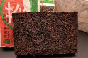 早期中茶配方。2003年雲南普洱茶砖熟茶砖，250克