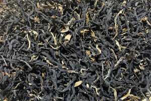 2021年紫娟古树红茶，墨绿汤色，富含多种维生素