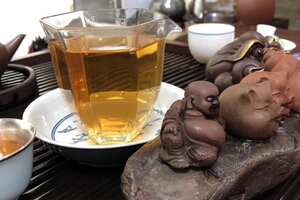 一款普洱茶是选择大厂茶还是小厂茶好？

关于普洱茶的