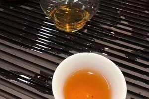 2001年千年乔木老树茶喝茶