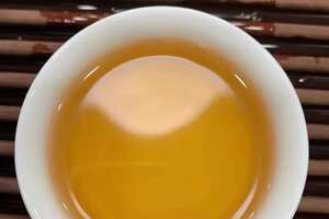 2007年8768沱生茶，500克/个，云南澜沧地区