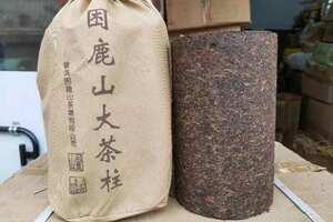 2006年困鹿山古树茶大茶柱生茶一条5公斤，一件4条