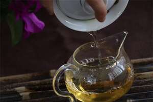 自然陈化的普洱茶内含物有哪些变化？