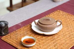 喝茶养生为什么要遵循早少淡温？