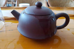 紫砂壶泡茶留着茶汤在壶内真的有利于养壶吗？