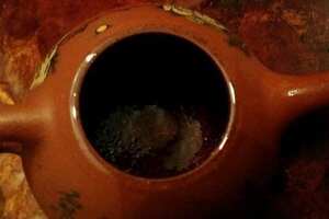 紫砂壶如何去茶垢而不破坏包浆？