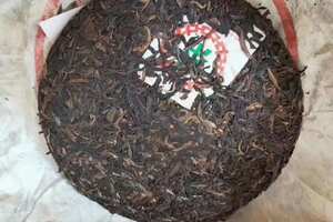 2000年中茶绿印老生茶班章料。收藏