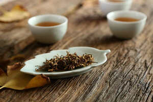 关于茶艺的美文茶艺师在茶道里的世界翩翩起舞