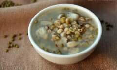 绿豆百合汤的功效与禁忌，绿豆百合汤的正确做法