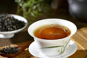 绿茶和红茶有什么区别，其各自的特点是什么？