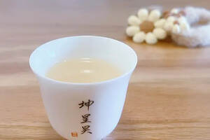白茶丨什么是白茶，白茶的初级小干货