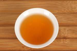 秋天喝什么茶好呢红茶还是绿茶
