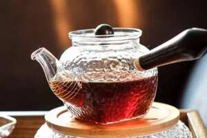 煮茶是水开了放茶叶吗