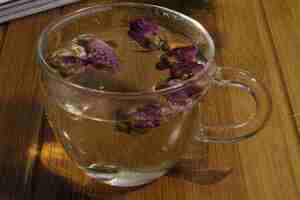 玫瑰花和茉莉茶一起泡有什么作用_玫瑰茉莉花茶的功效