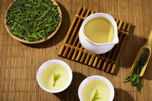 杭州龙井茶是绿茶还是红茶？（杭州龙井茶是绿茶吗）