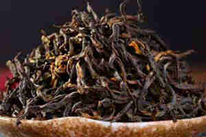 古树滇红茶的价格多少钱一斤？