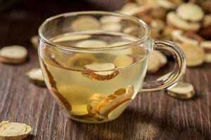黄芪和茶叶可以一起泡吗？黄芪和绿茶能一起泡水喝吗？