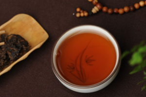 为什么年份越久的普洱熟茶汤越丝滑？
