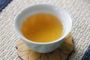 喝什么茶健脾胃除湿热_除湿热的茶有哪些？