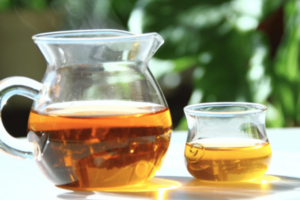 红茶乌龙茶和熏蒸的绿茶有什么不同