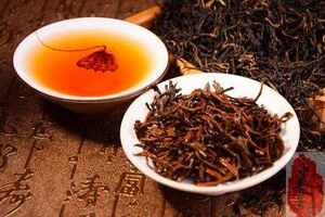 滇红茶和普洱茶有什么区别？（滇红茶和熟普洱茶的区别）