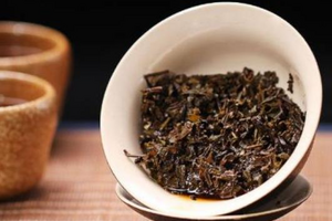 大量喝黑茶对胃是有好处还是坏处？