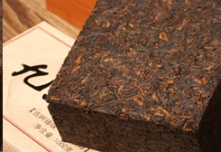 2006年杨聘号普洱茶价格查询