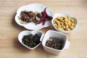 红茶黄豆的养生功效和做法有哪些？