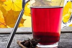 血红色的茶叶是什么茶（血红色的茶叶是什么茶不会有毒吗）