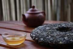 普洱茶的保质期一般是多久，普洱茶的存放与收藏