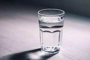 8杯水是多少毫升（8杯水是多少毫升水）
