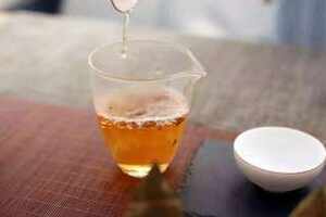 茶叶冲泡后产生的泡沫是什么