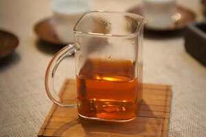 绿茶红茶什么季节喝最好（红茶和绿茶什么季节喝最好）
