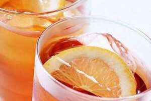 柠檬茶怎么做柠檬茶的做法教程（金桔柠檬茶的做法 金桔柠檬茶怎么做）