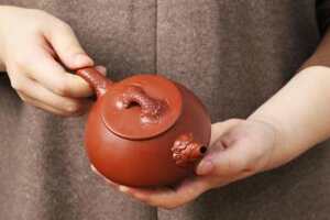 紫砂壶要养出好看的包浆，就一定要用很贵的茶叶吗