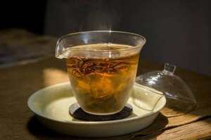 红茶的保健作用有哪些（红茶的保健作用在强胃、利尿）