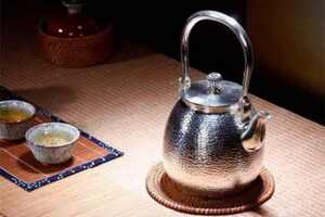 使用银壶烧水泡茶会不会有副作用银壶泡茶可以软水杀菌这是真的吗