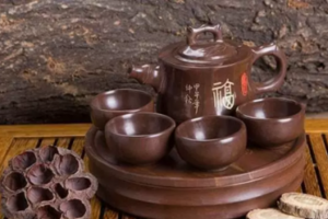 用木鱼石茶具泡茶的优点（木鱼石茶具适合多少℃水泡茶?）