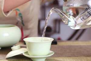 手把手教你使用盖碗，轻松泡红茶、岩茶、白茶