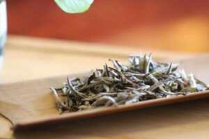 茶叶茶氨酸的功效作用（茶叶茶氨酸的功效作用和副作用）