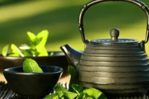 陶瓷茶具色泽种类的特点（陶瓷茶具有哪些种类）