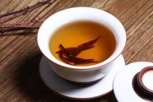 长期喝红茶的好处和坏处（喝红茶有什么功效和作用）