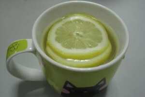 柠檬片花茶的功效与作用及禁忌（蓝蝴蝶和柠檬片的功效与作用及禁忌）