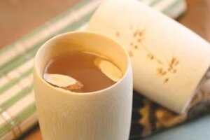 黄芪泡茶有什么功效和作用（黄芪泡水喝有什么功效和作用）