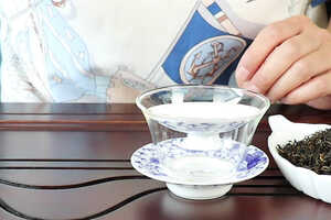 盖碗红茶的泡法步骤（红茶盖碗泡法视频）